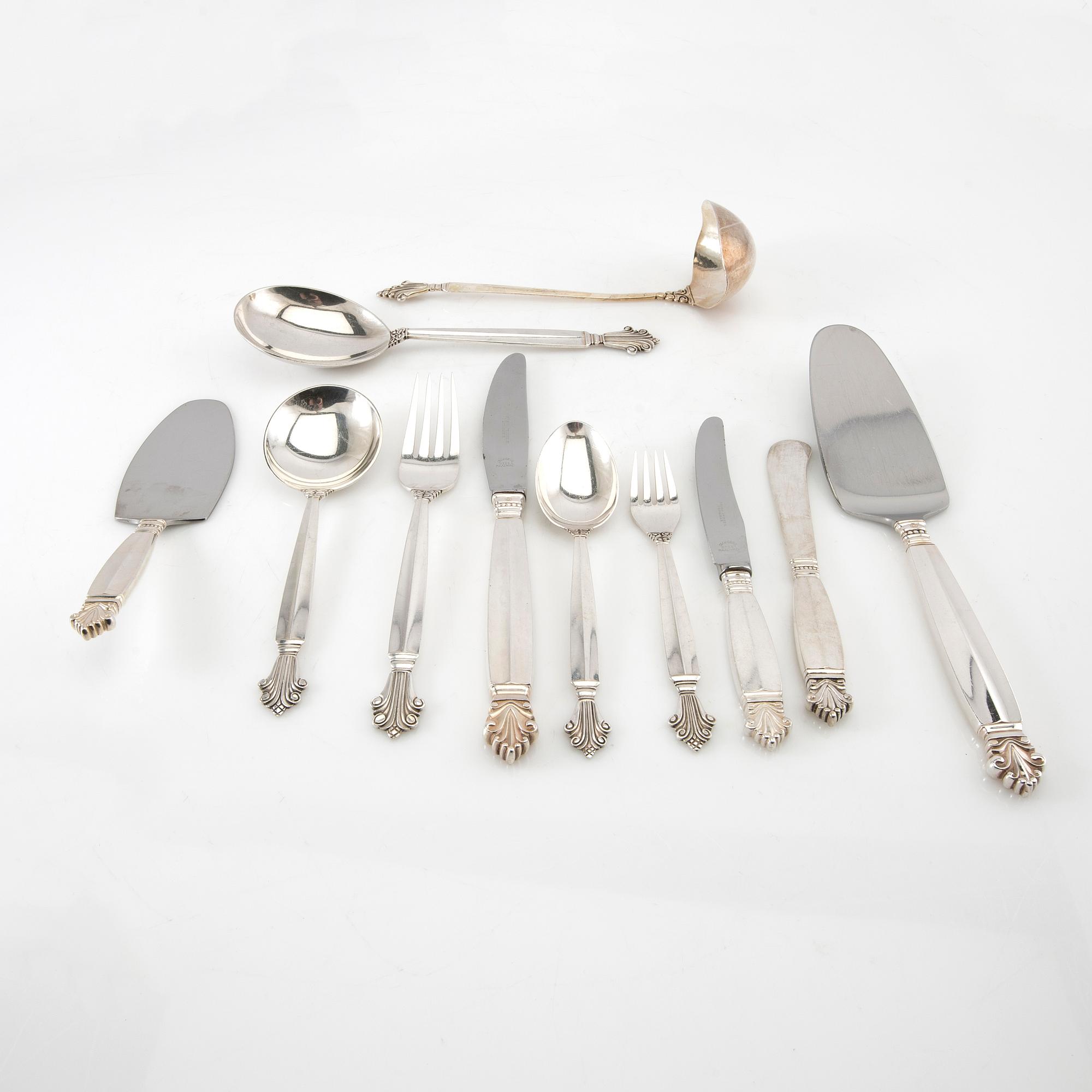 Johan Rohde, Bestick 107 dlr "Dronning/Acanthus" sterlingsilver, för Georg Jensen.