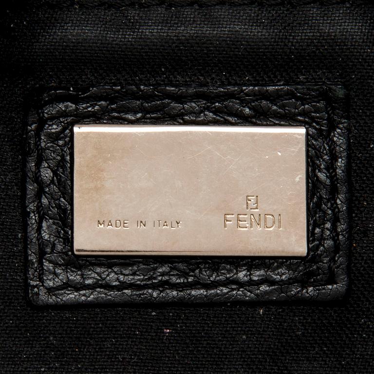 LAUKKU, Fendi.