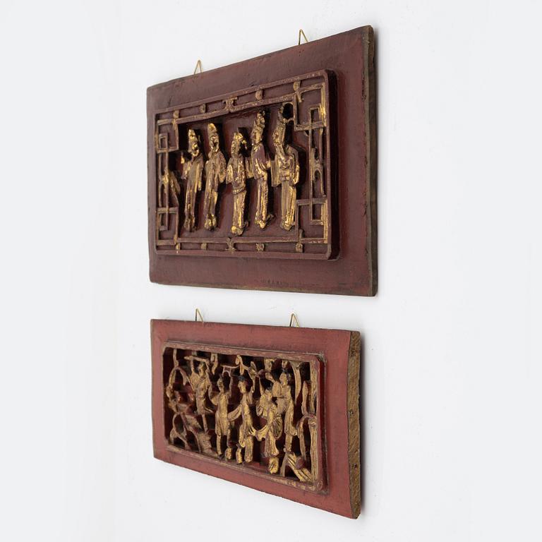 Two wooden panels, Qing dynasty, 19th Century.