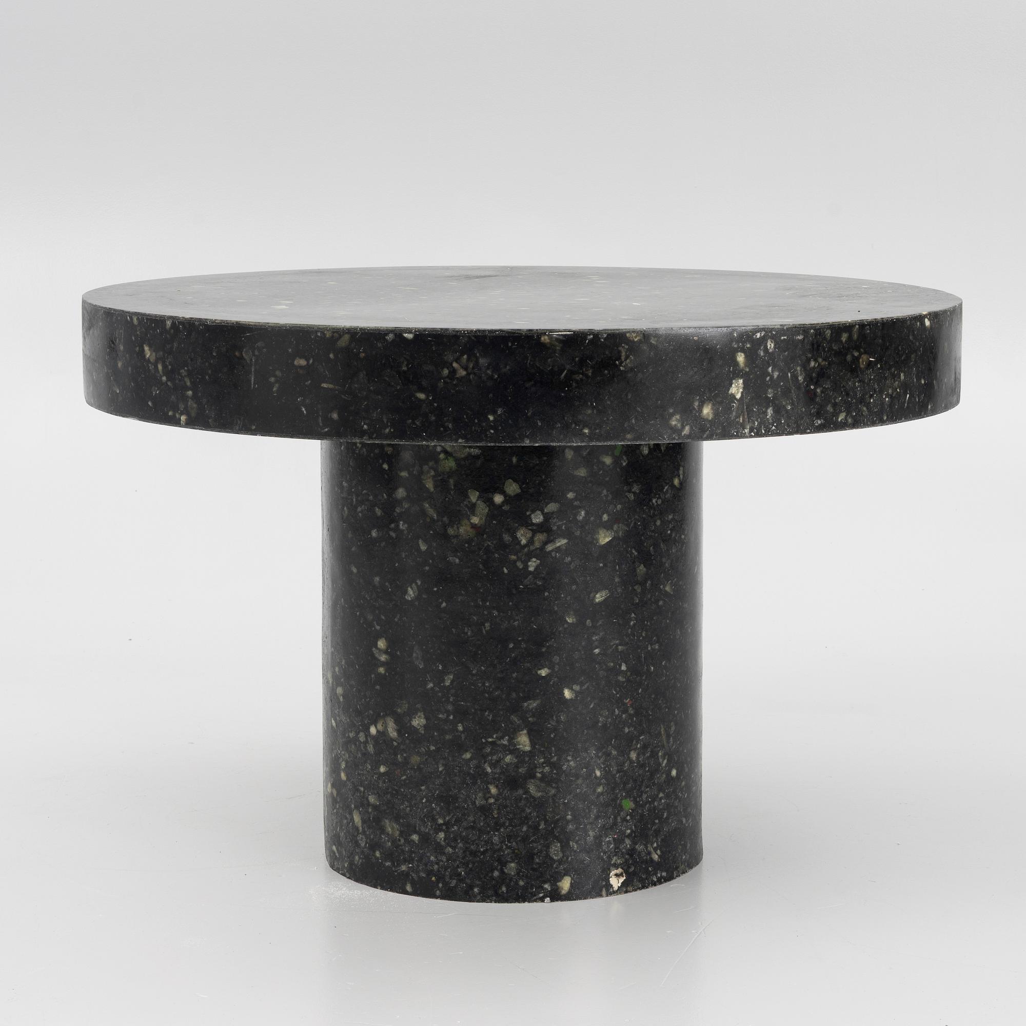 Gustaf Westman, matbord, "Linn Innovation Table", Swedish Stockings, 2025.