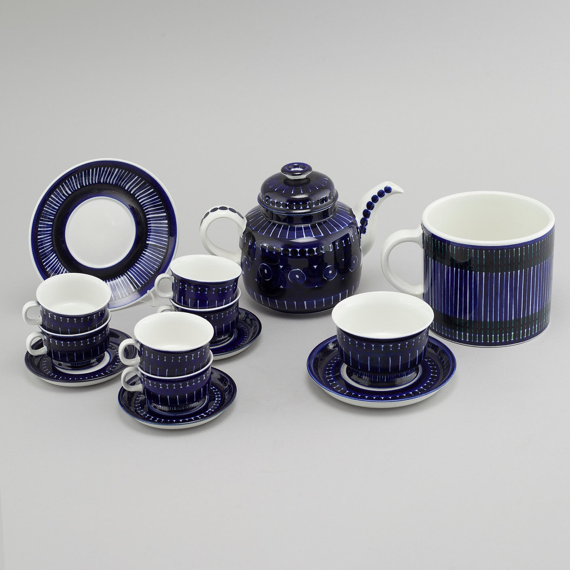 ULLA PROCOPÉ, 12+1 delar porslin, "Valencia", Arabia, Finland. 1900-talets andra hälft.