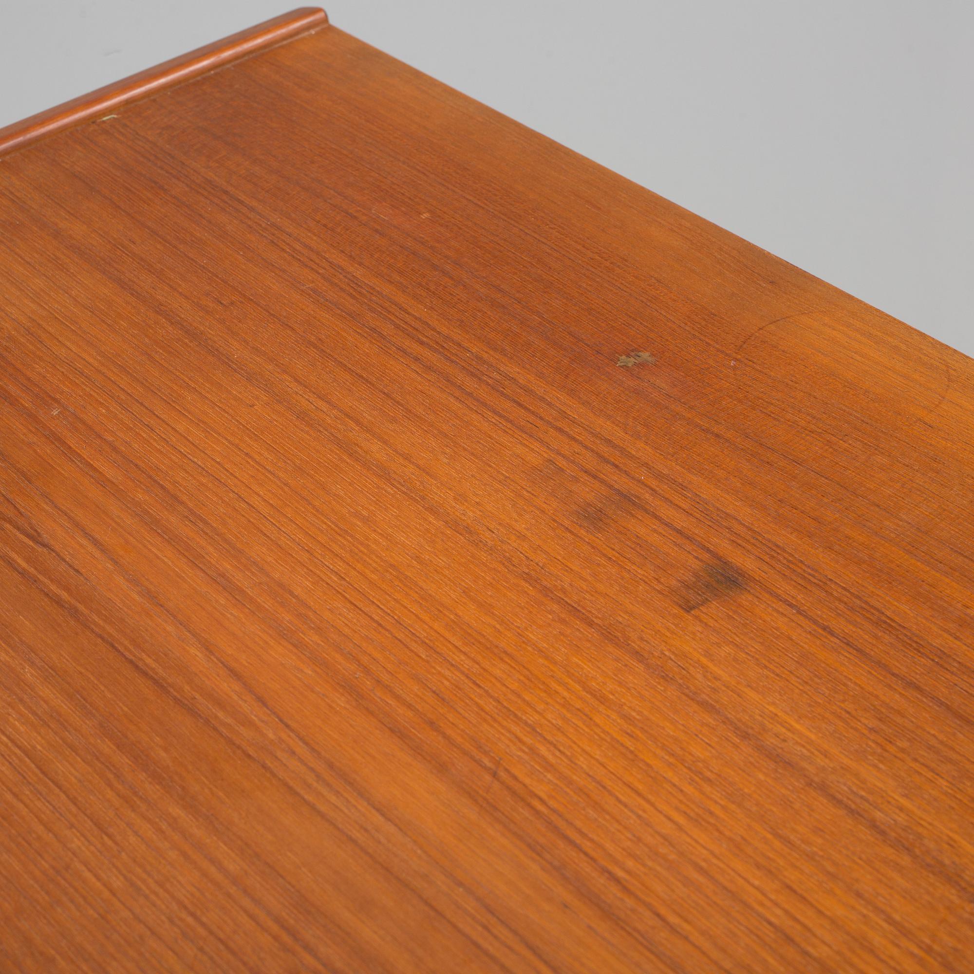 A danish teak chest of drawers from the middle of the 20th century.