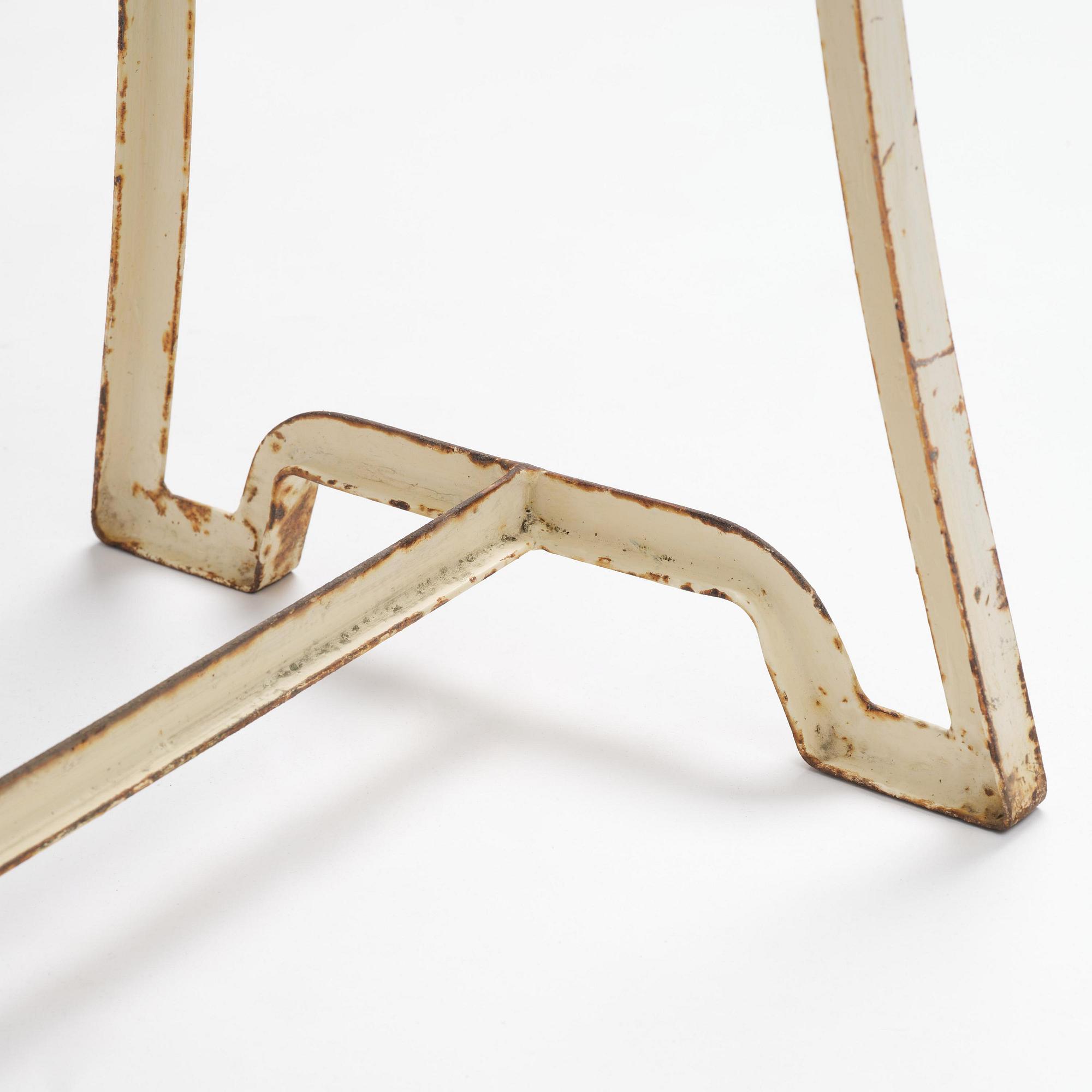 Carl Hörvik, a garden furniture set, a table and four chairs, possibly produced by Thulins vagnfabrik, Skillingaryd, Sweden.