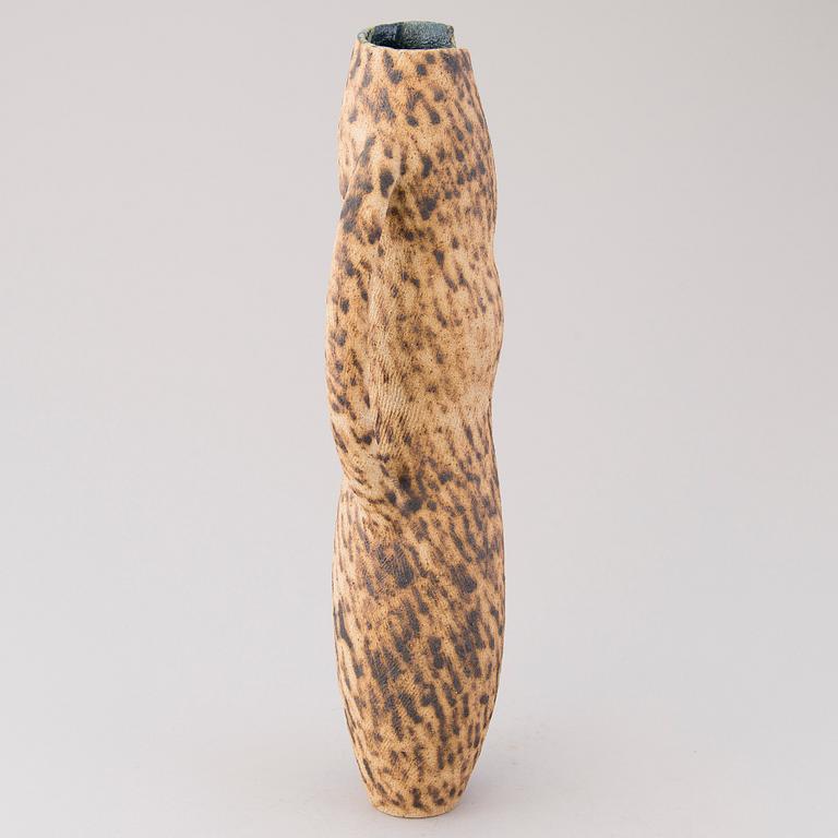 KATI TUOMINEN-NIITTYLÄ, KANNA, keramik, signerad KTN.