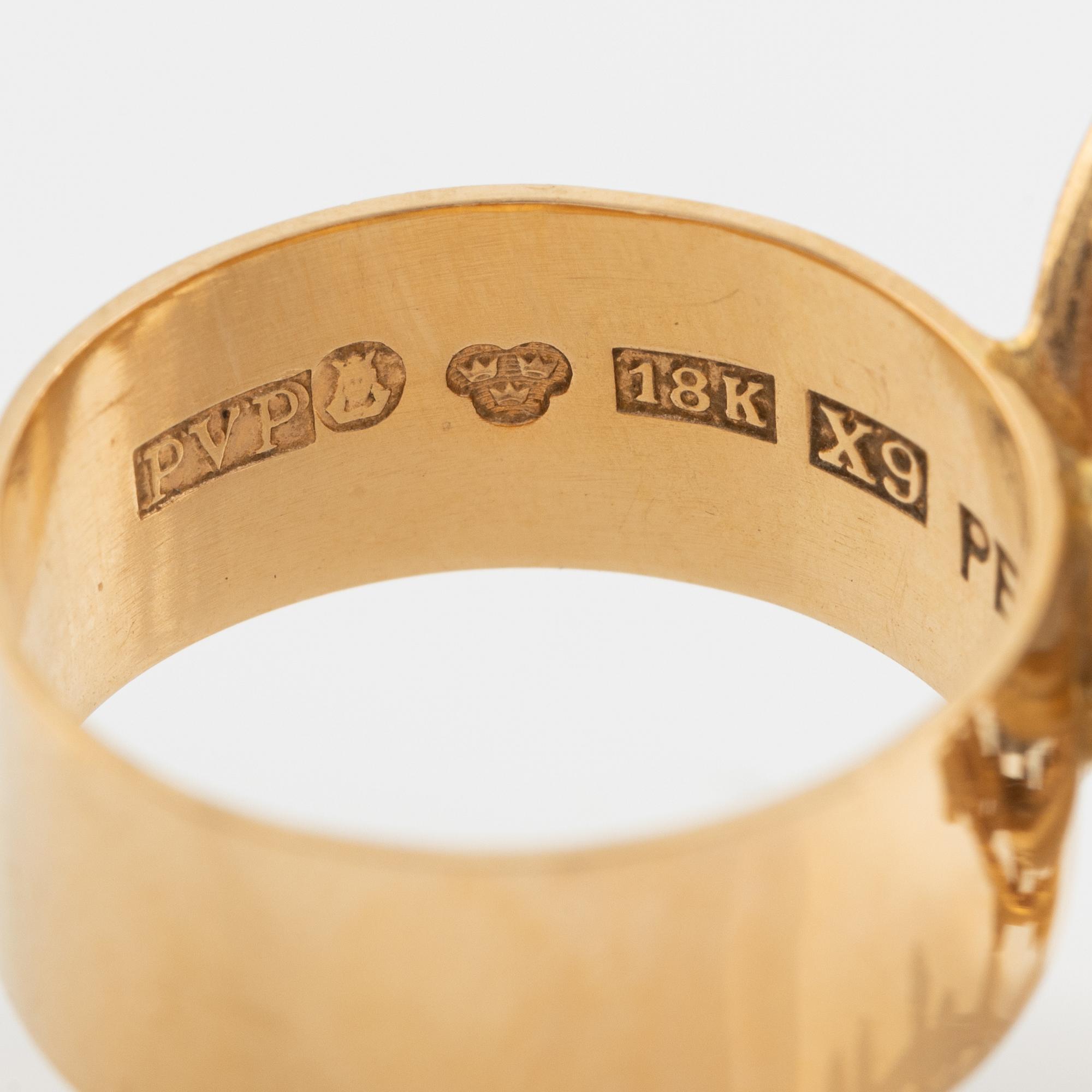 Peter von Post, gold and smoky quartz ring.