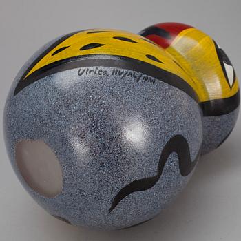 VAS, glas, Ulrica Hydman-Vallien, Kosta Boda 1900-talets andra hälft. Signerad Ulrica HV/AL/MW.