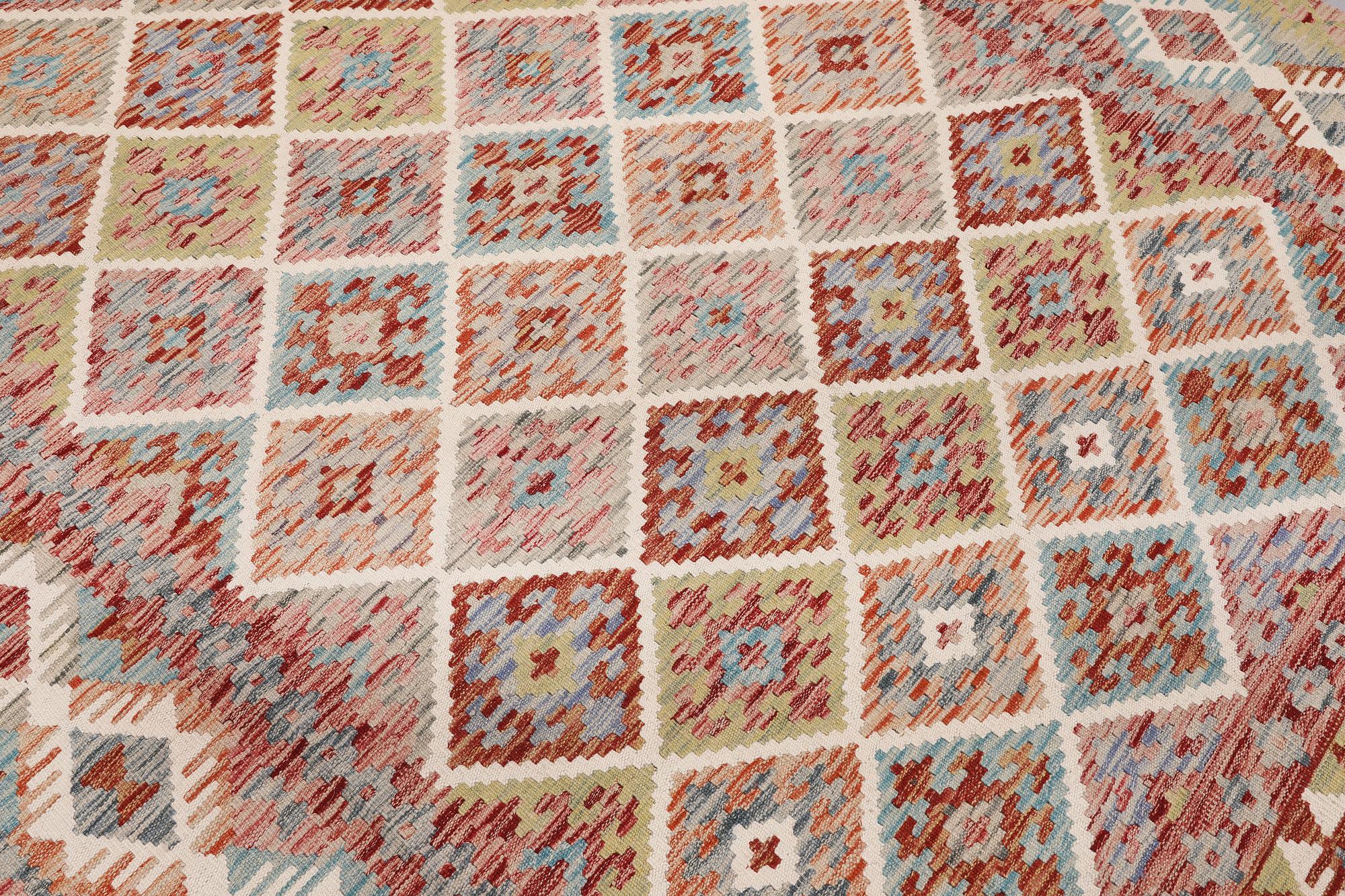 A Kelim carpet, 289 x 199 cm.