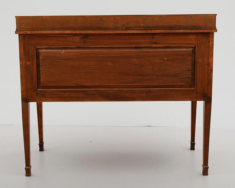 MATSALSMÖBEL, 12 delar, gustaviansk stil, 1900-talets första hälft.