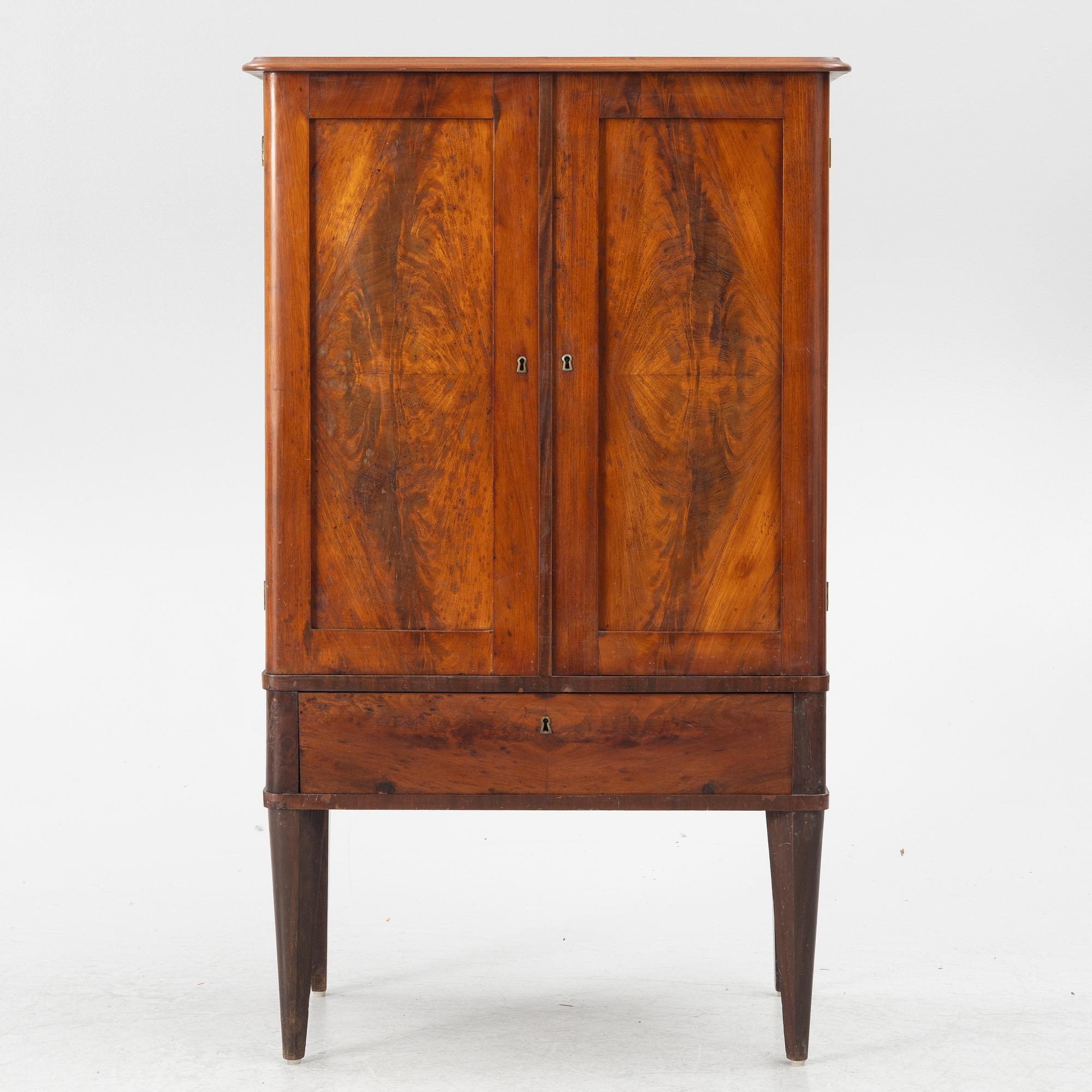 A cabinet, early 20th century.