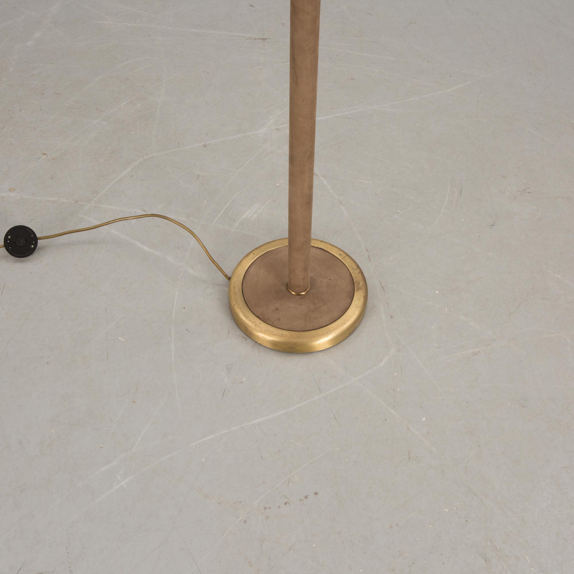 GOLVLAMPA, 1900-talets andra hälft.