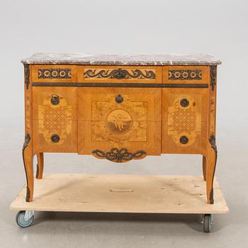 Mid-20th century Gustavian style bureau.