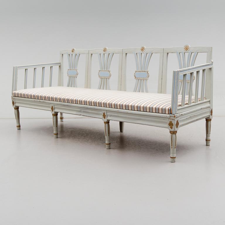 SOFFA, sengustaviansk, enligt uppgift Hälsingland, 1800-talets första hälft.