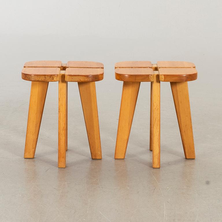 Rauni Peippo,  2 st stools, "Apila" Kervo Snickerifabrik Oy Stockmann Ab.