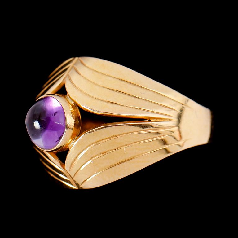 RING, 18 k guld, HE, Stockholm, 1957. Total vikt ca 4 g.