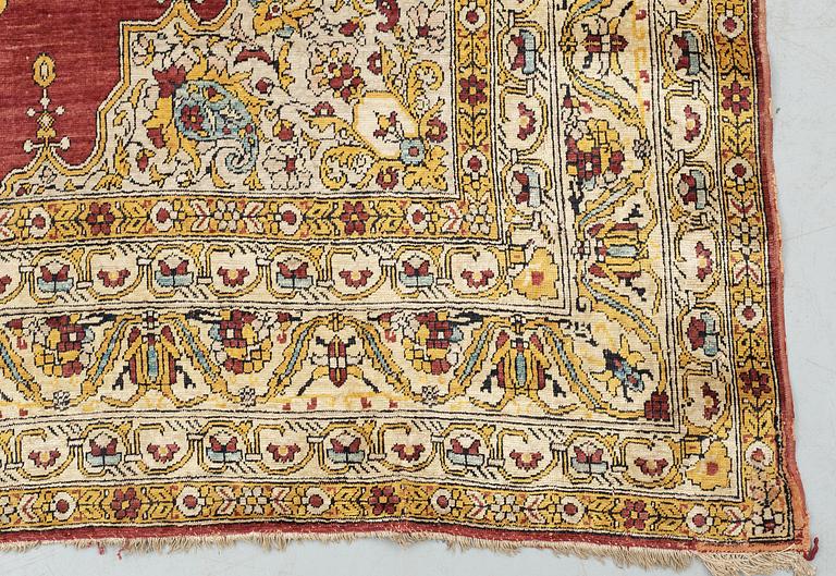 ANTIQUE SILK ANATOLIAN.