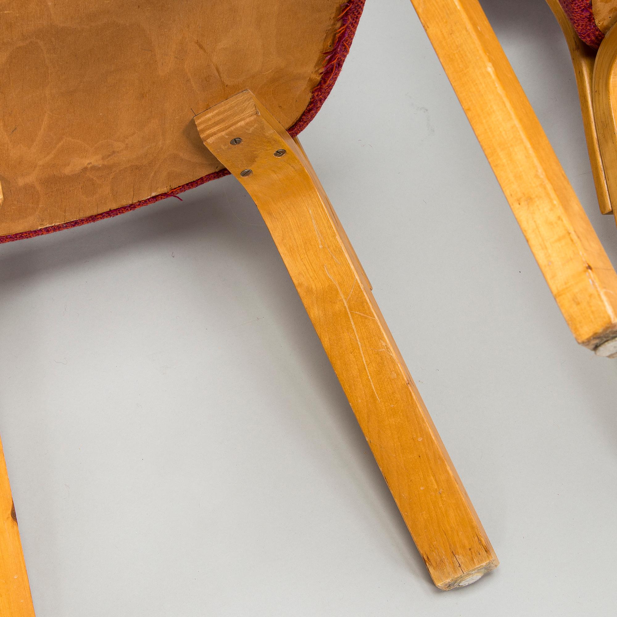 Alvar Aalto, A set of five mid-20th century '69' chairs for O.Y. Huonekalu- ja Rakennustyötehdas A.B.