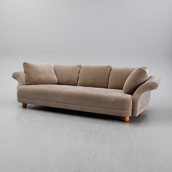 Josef Frank, soffa, "Liljevalchssoffan", Svenskt Tenn, 2016.