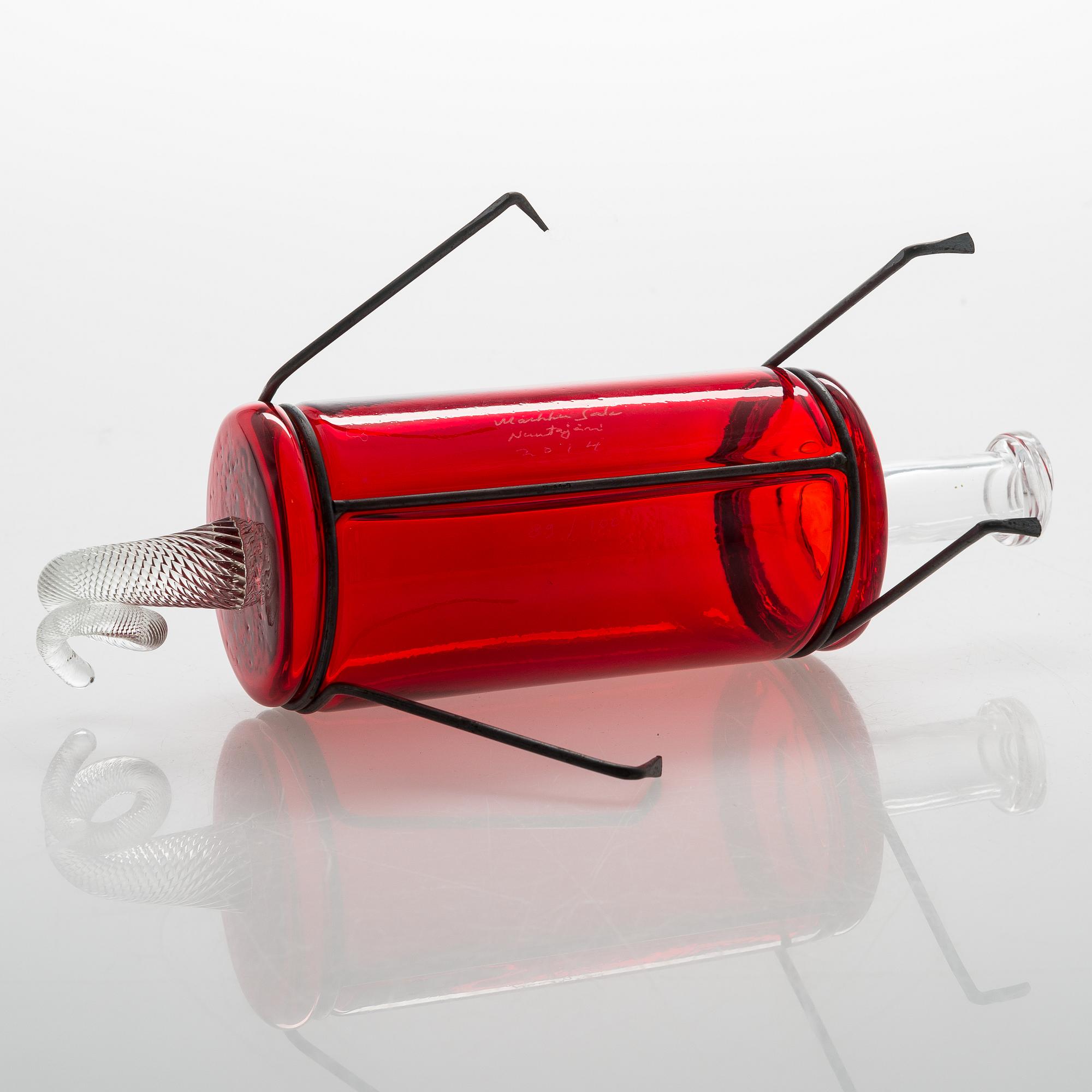 Markku Salo, glass sculpture, year dog, signed Markku Salo, Nuutajärvi 2014, numbered 89/100.