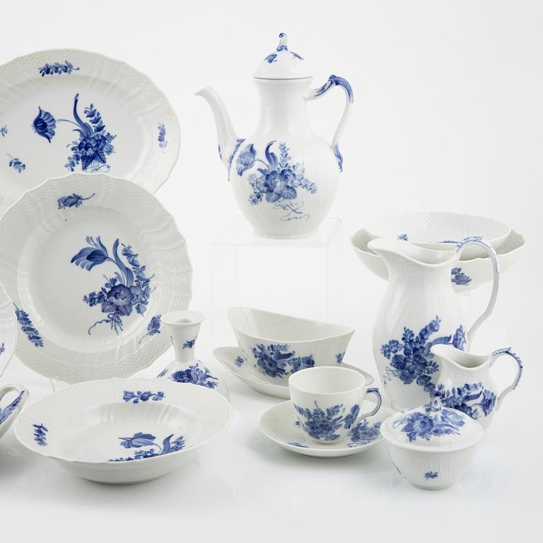 Porcelain service, ca 60 pieces, 'Blue flower', Royal Copenhagen, Denmark.