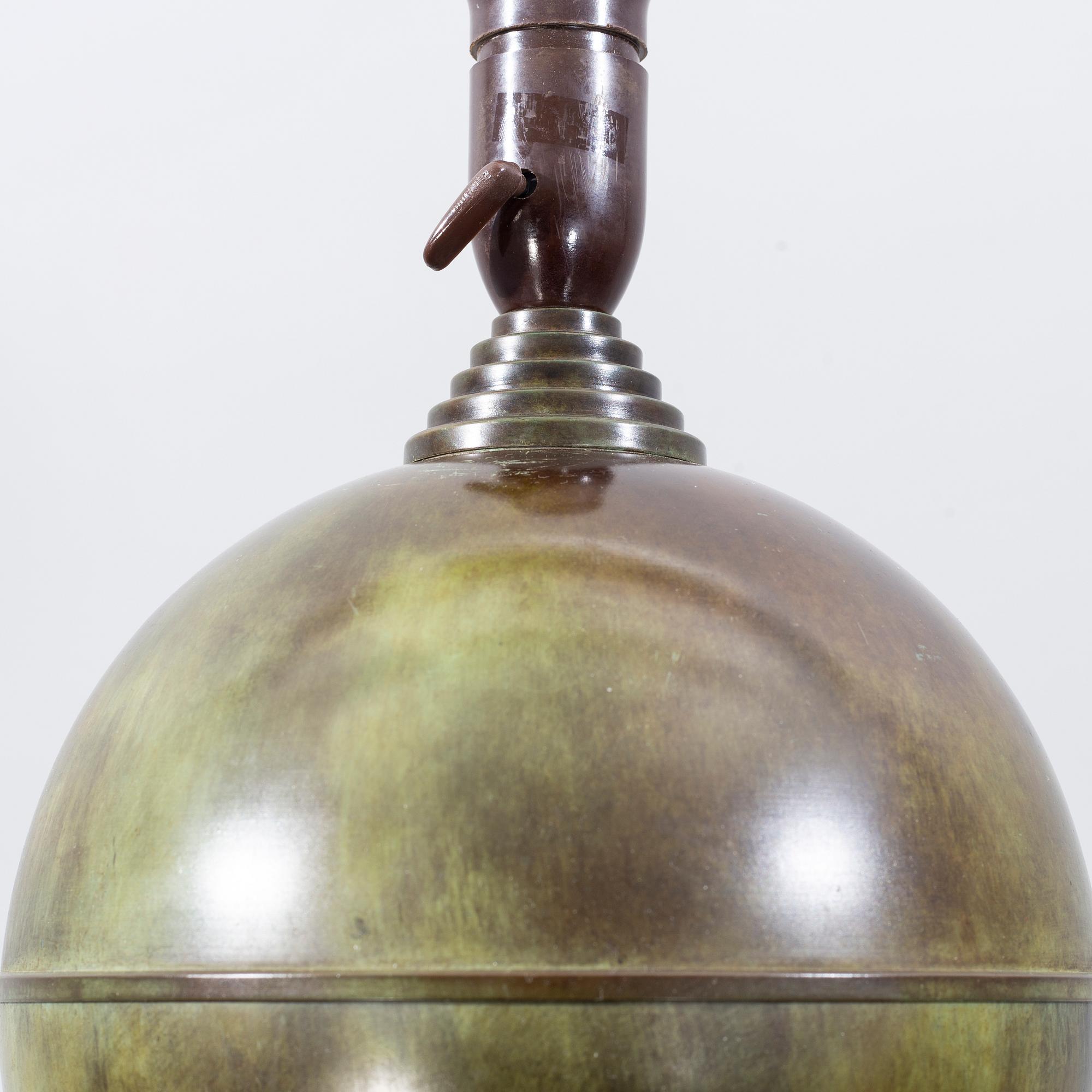BORDSLAMPA, 1900-talets första hälft.
