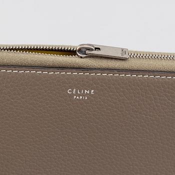 Céline, 'Souris Large Zipped Multifunction' wallet.