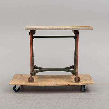 TRÄDGÅRDSBORD, 1900-talets första hälft.