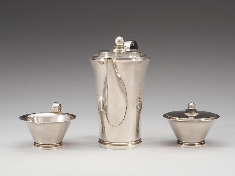 A Harald Nielsen 'Pyramid' three pcs of sterling coffee service, Georg Jensen 1933-54,