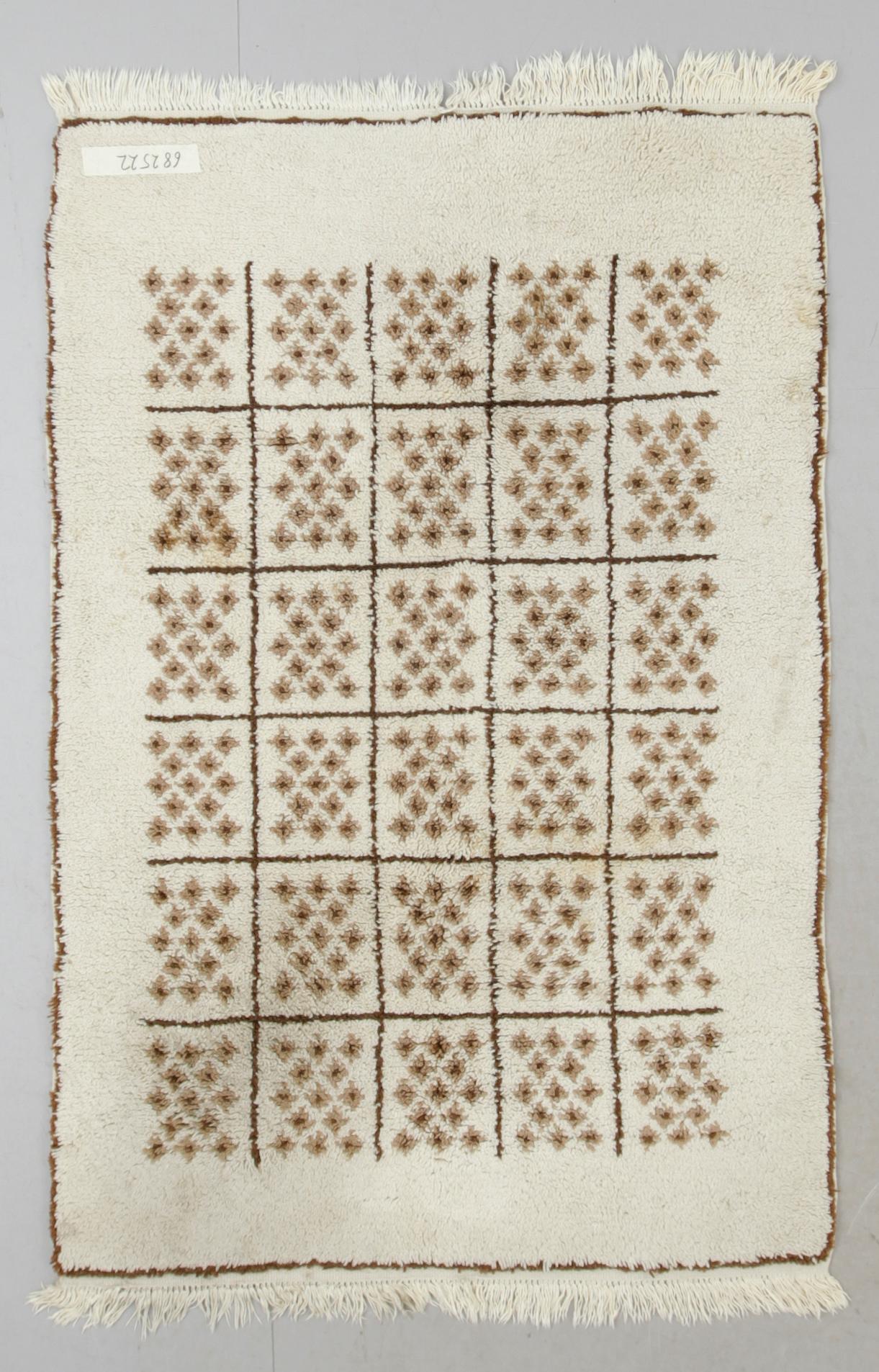 MATTA, Marocko. Ca 200 x 134 cm.