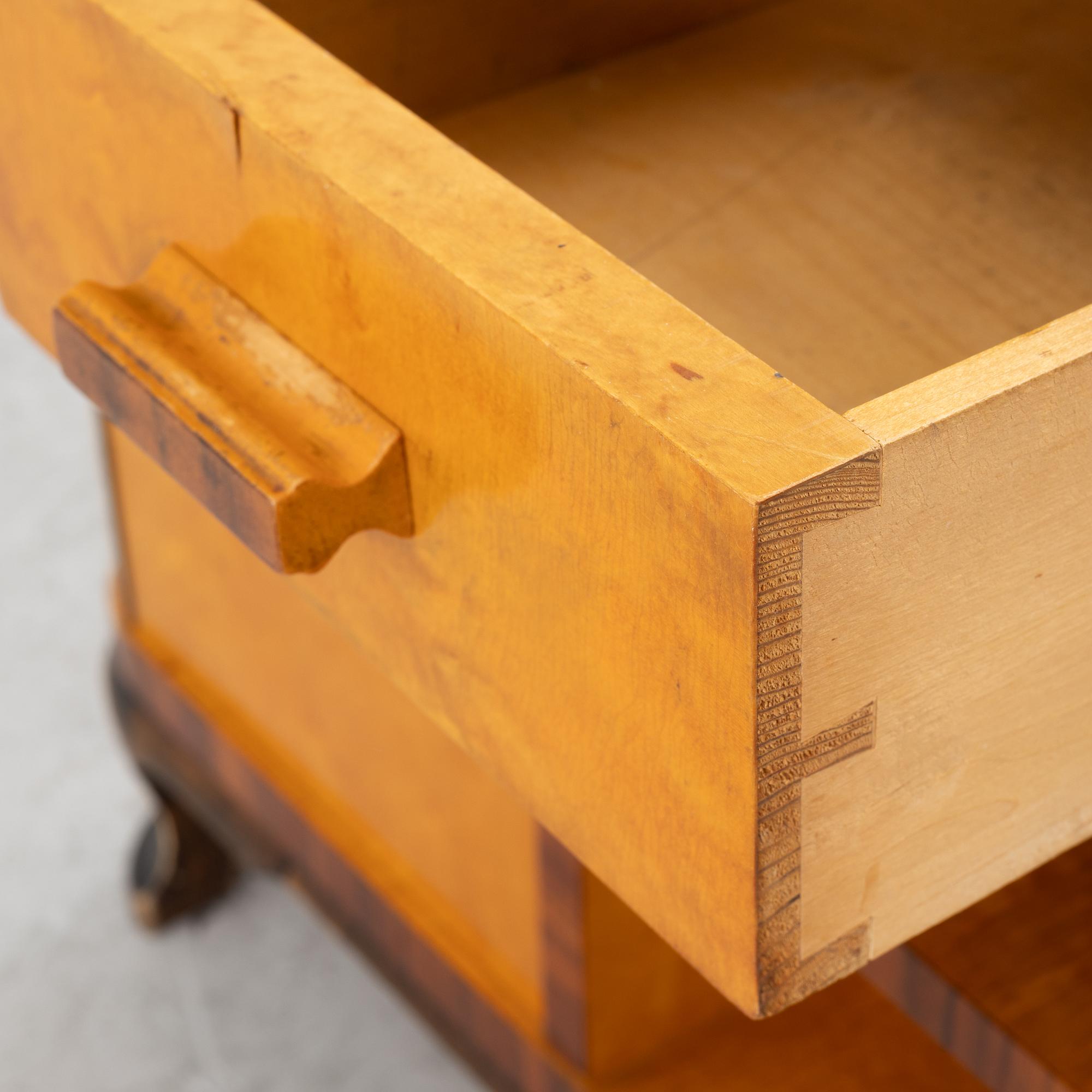 Rökbord /sidobord, 1930-tal.
