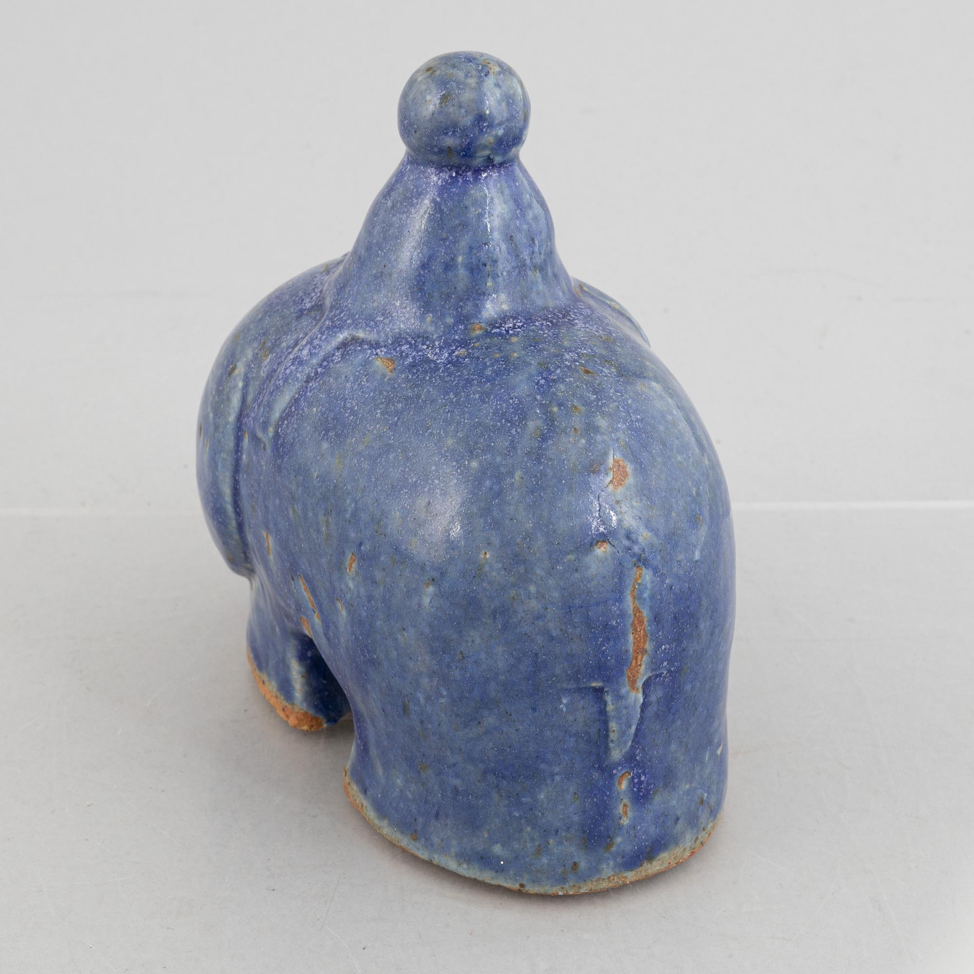 Ulla Kraitz, a stoneware sculpture, own studio, Fogdarp.