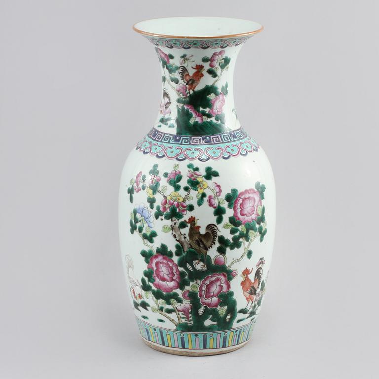 VAS, porslin, Kina, 1800/1900-tal.