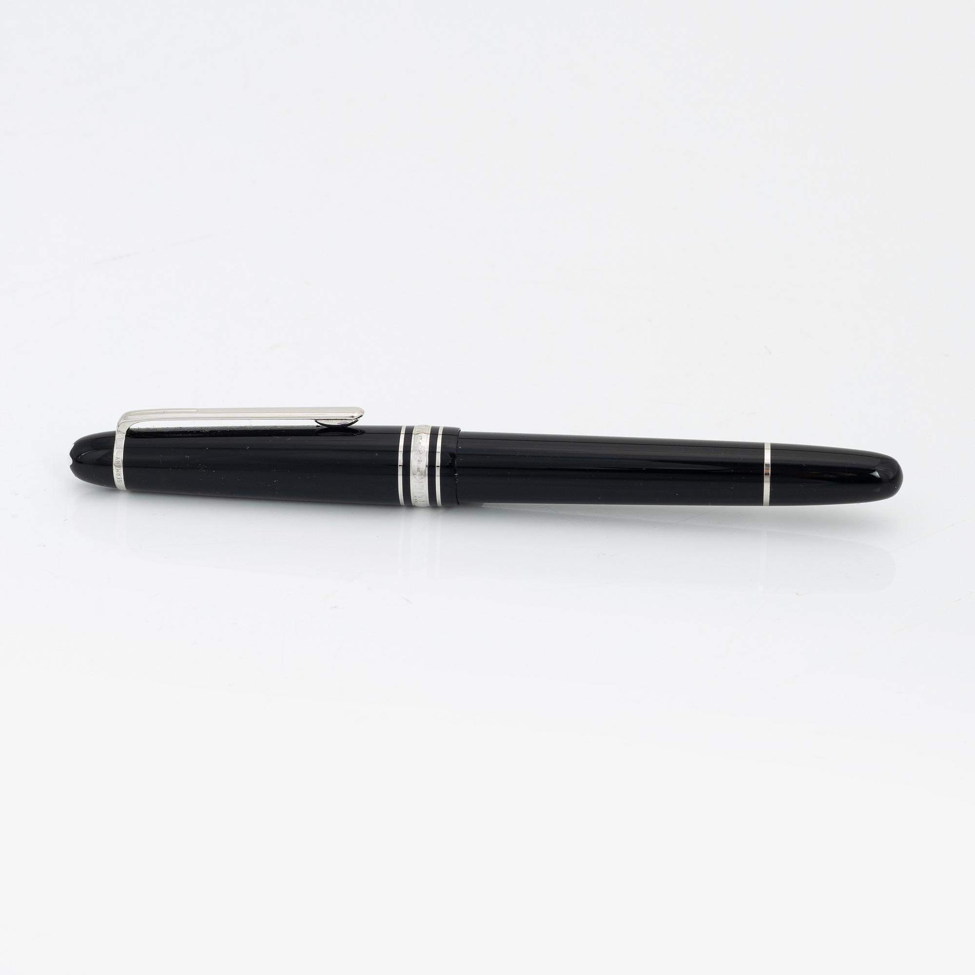 Monblanc, a 'Meisterstück Pix' fountain pen.