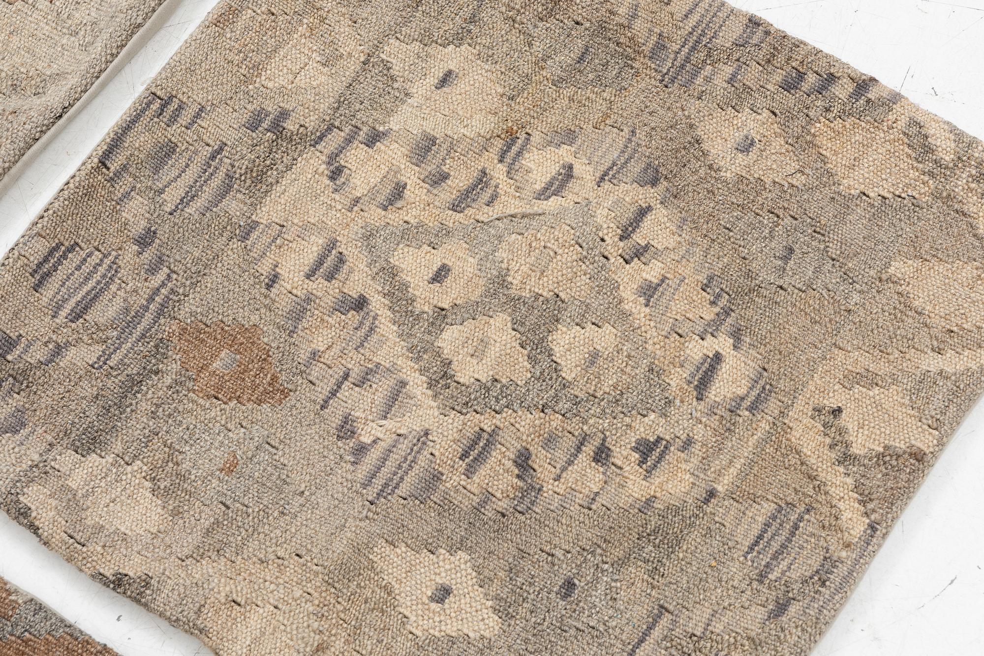Kuddar, 6 st, Kelim, ca. 48 x 48 cm.