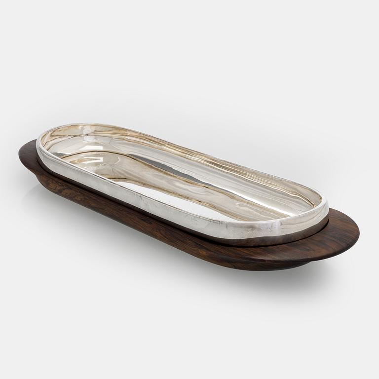 Kay Bojesen, Serveringsfat samt -bestick, sterlingsilver och palisander, Danmark. Kring 1960-talets mitt.