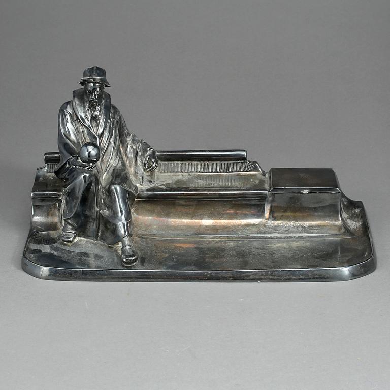 SKRIVSTÄLL, vitmetall, 1900-tal.