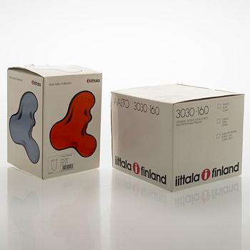 Alvar Aalto, maljakoita, 2 kpl, "3030", signeerattu Iittala sekä Alvar Aalto Iittala.