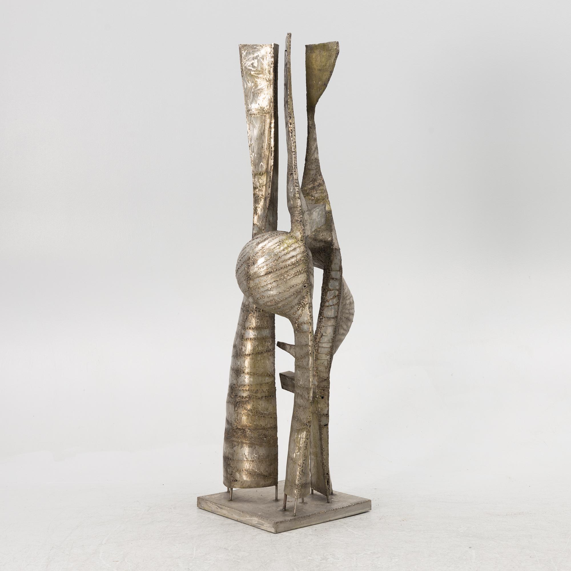 Palle Pernevi, Untitled.