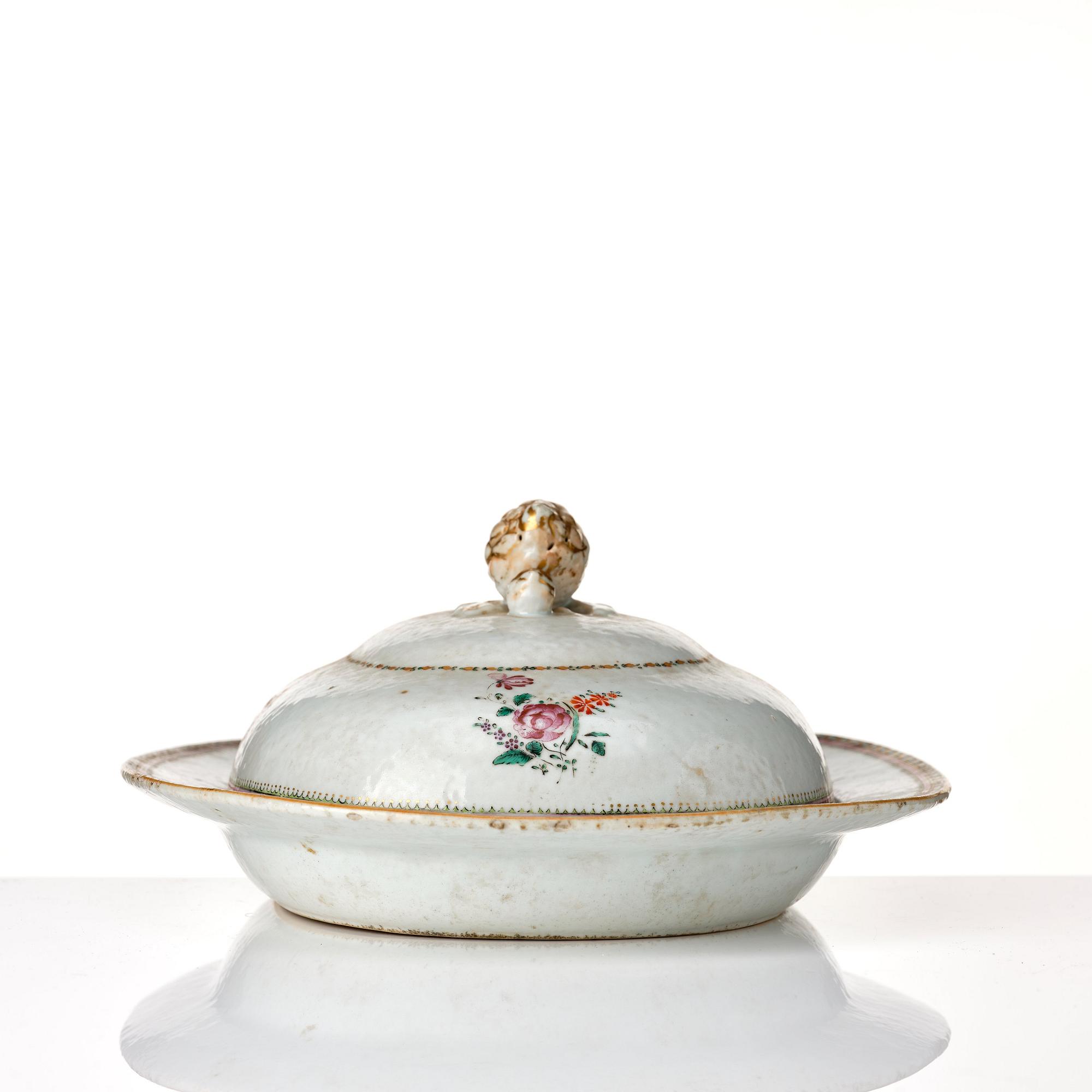 A famille rose armorial dish with cover, Qing dynasty, Qianlong (1736-95).