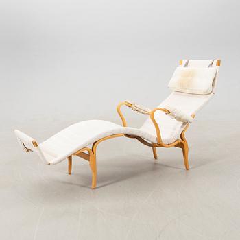 Bruno Mathsson, lounge chair "Pernilla", late 20th century.