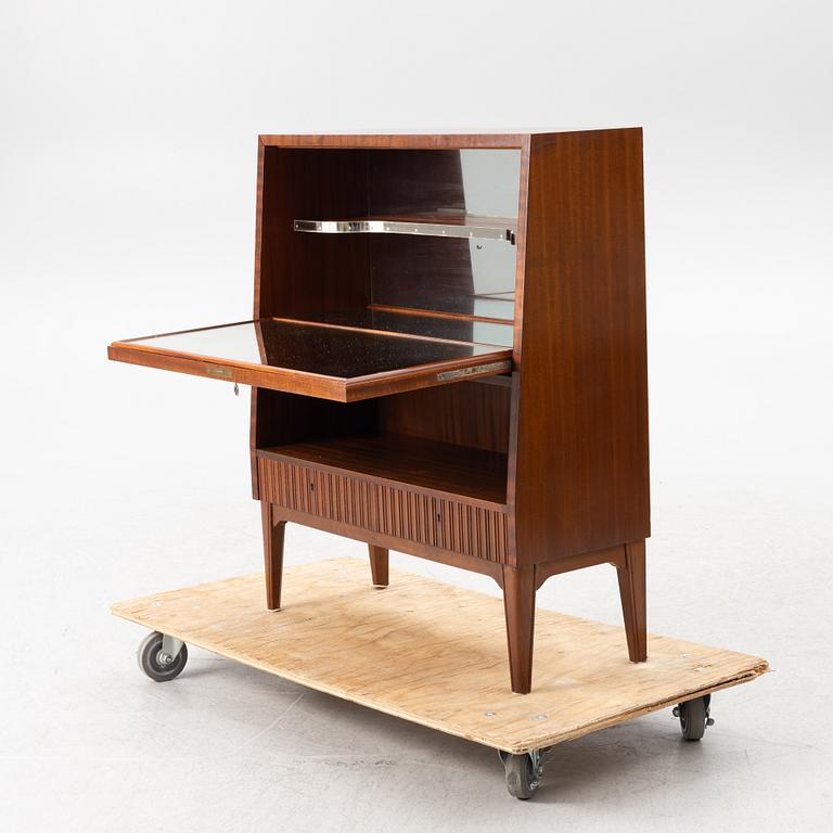 Barskåp, Förenade Möbelfabrikerna, 1900-talets mitt.