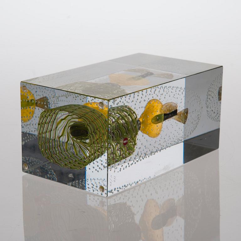 Oiva Toikka, A GLASS CUBE.