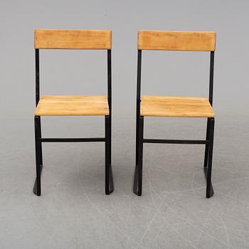 A set of eight Grythyttan chairs. Signed with label "Grythyttans stålmöbler".