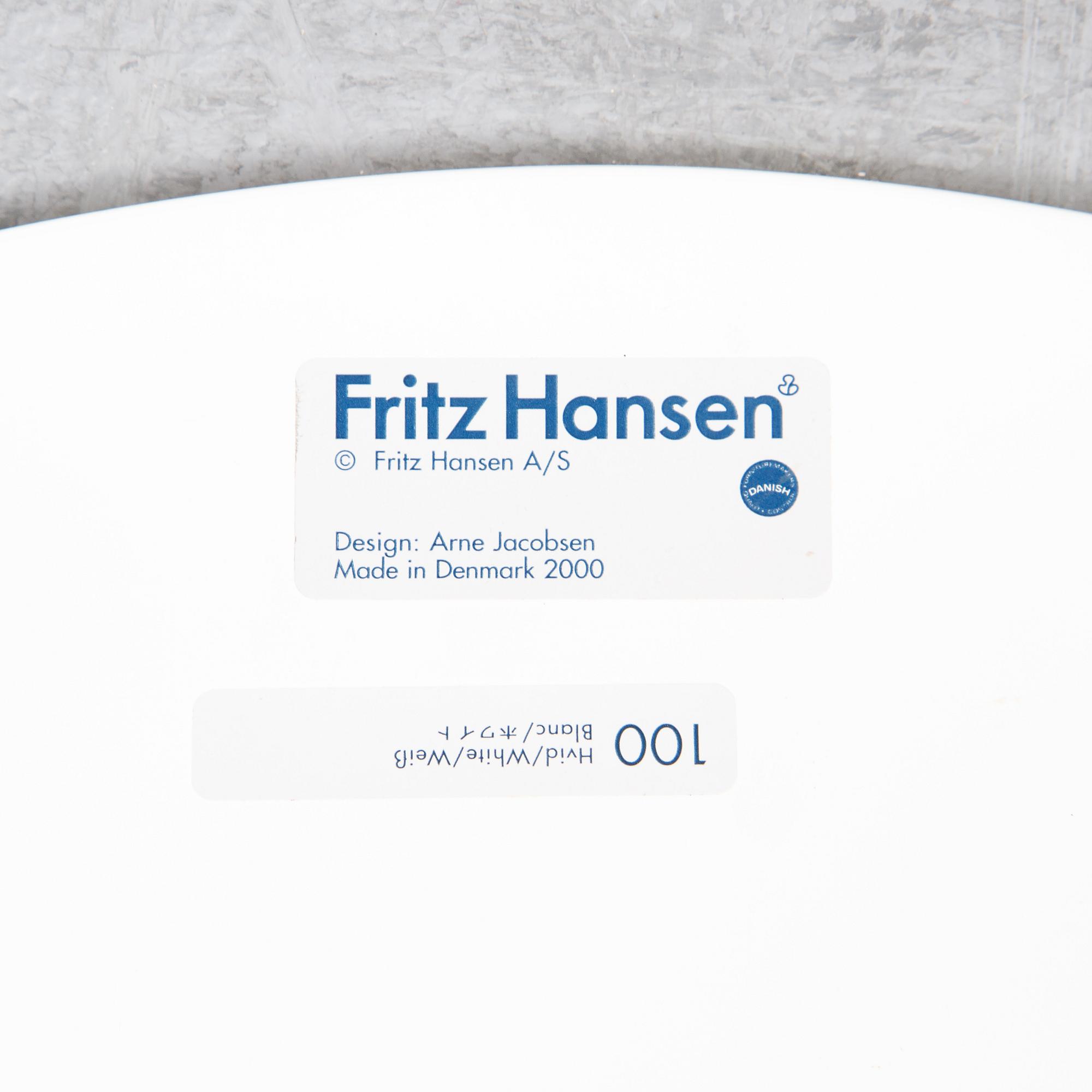 Arne Jacobsen, stolar, 4 st, "Myran", Fritz Hansen, 2000-2003.