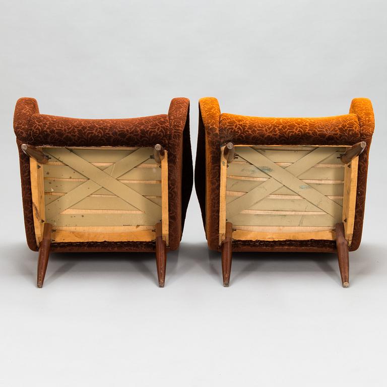 Kurt Hvitsjö, a par of mid-20th century '461' armchairs for Isku.