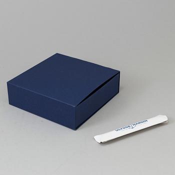 ULYSSE NARDIN, Pen / Blankets.