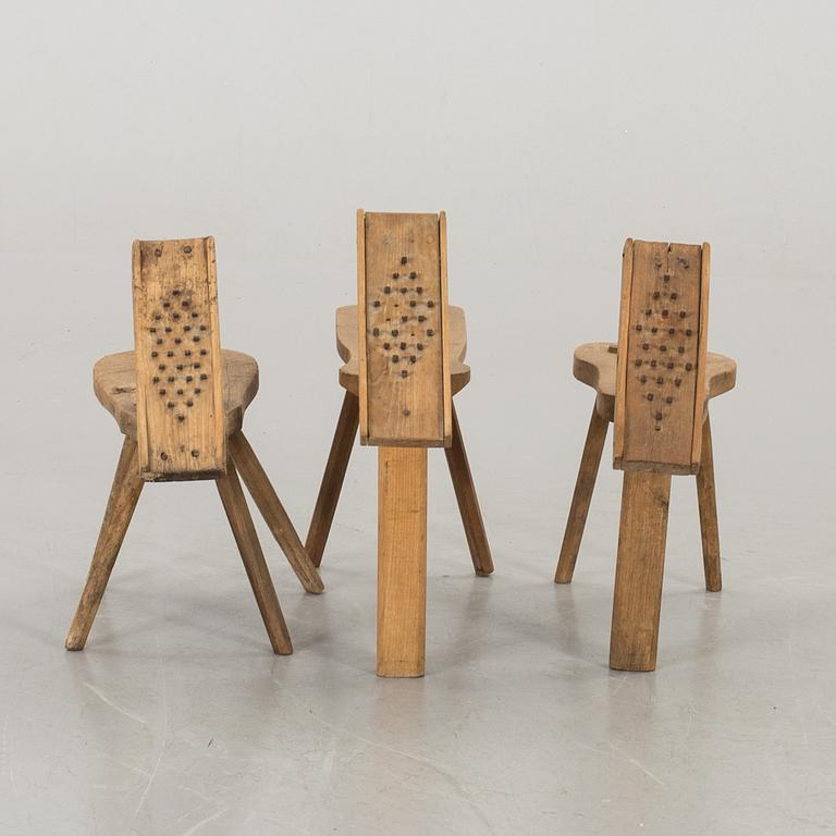 ARBETSPALLAR, 3 ST ALLMOGE 1800/1900-TAL.