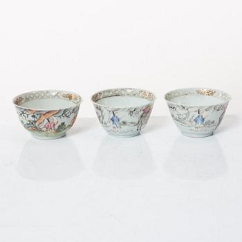 A set of three famille rose cups, Qing dynasty, Qianlong (1736-95).