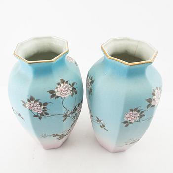 Vases a pair Japan 1900s porcelain.