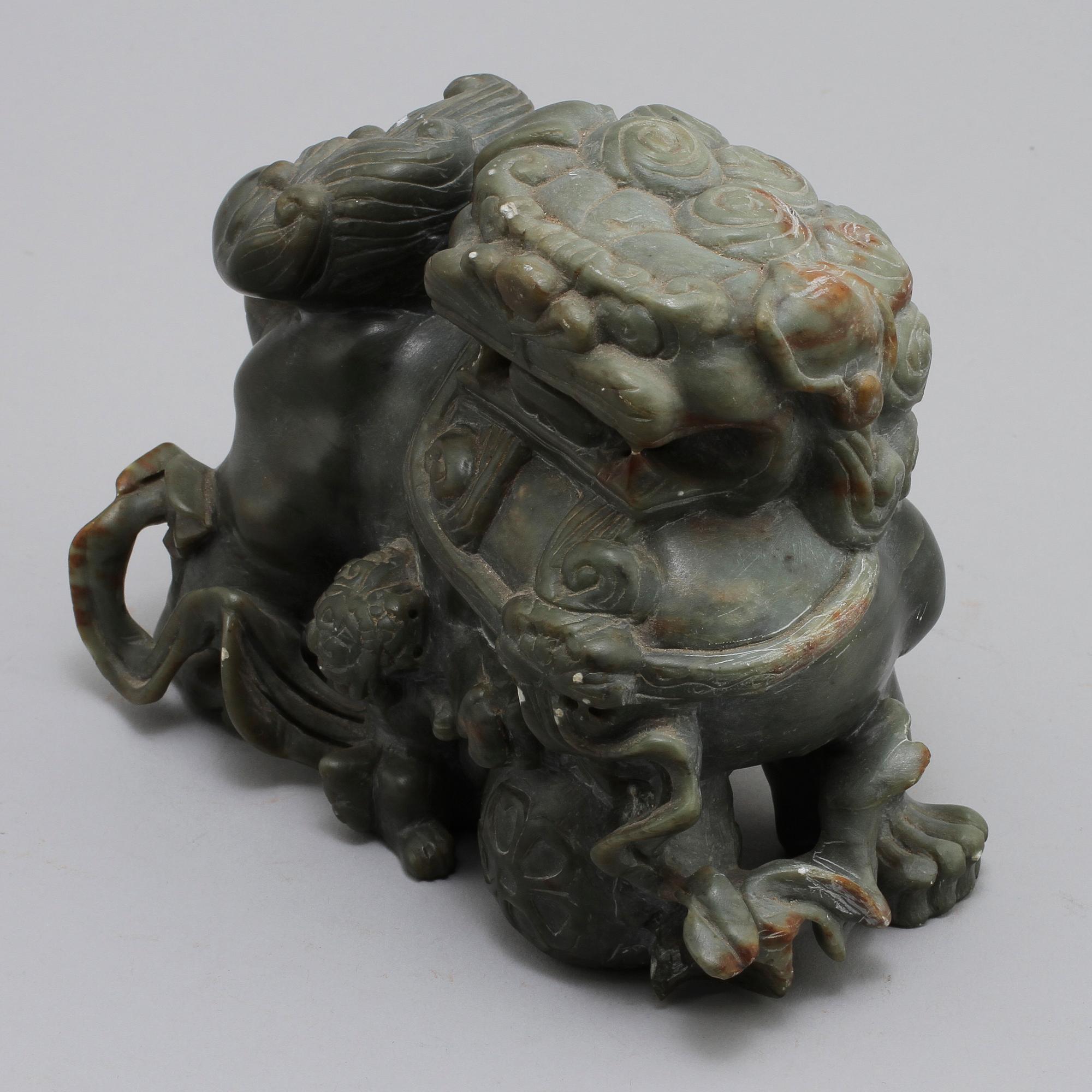 FIGURIN, soapstone, orientalisk, 1900-tal.