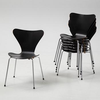 Arne Jacobsen, stolar, 7 st, "Sjuan", Fritz Hansen, Danmark, 1970-tal.